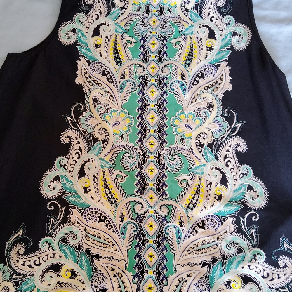 Apt. 9 Black and Green Paisley Top - Picture 5 of 6